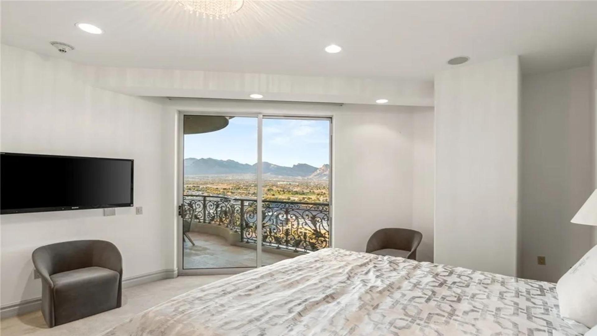 Three Bedroom Luxury With Private Express Elevator Apartamento *